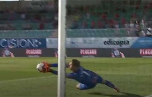 Cláudio Ramos desvia dois remates – CD Tondela 1-1 CD Nacional