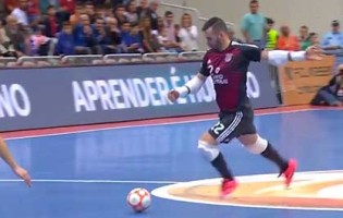 Diego Roncaglio marca golo da vitória a segundos do final – Viseu 2001 2-3 SL Benfica