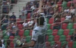 Douglas Jesus faz-se valer em três lances vistosos – CS Marítimo 1-3 Vitória SC