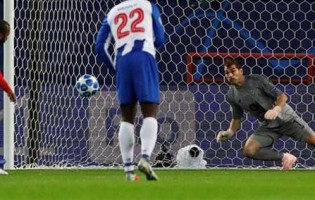 Iker Casillas defende penalti na 100ª vitória na Champions e é o segundo com mais defesas dos onze metros – Lokomotiv 1-3 FC Porto