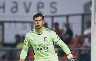 Tiago Sá segue sem sofrer desde a estreia pelo SC Braga na Primeira Liga há três jogos