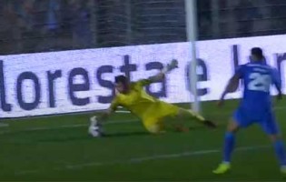 Vítor Murta sofre seis golos e evita cinco em defesas de destaque – SC Vila Real 0-6 FC Porto