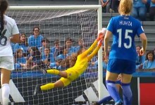 Anna Koivunen protagoniza defesas espetaculares – Finlândia 0-1 Nova Zelândia