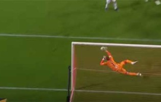 Matz Sels fecha baliza a respaldar remates de forma pouco ortodoxa – Lille 0-0 Strasbourg