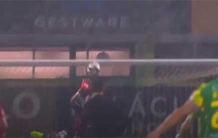 Odisseas Vlachodimos voa em defesa vistosa – CD Tondela 1-3 SL Benfica