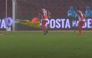 André Ferreira destaca-se em duas defesas antes de precipitação – CD Aves 1-1 Vitória SC