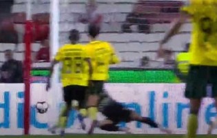 Carlos Henriques evita dois golos – SL Benfica 2-0 FC Paços de Ferreira