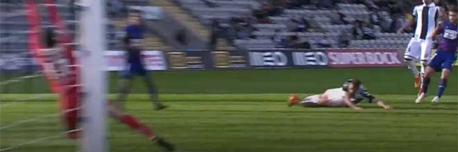 Daniel Guimarães dá nas vistas em quatro defesas – CD Nacional 2-0 GD Chaves