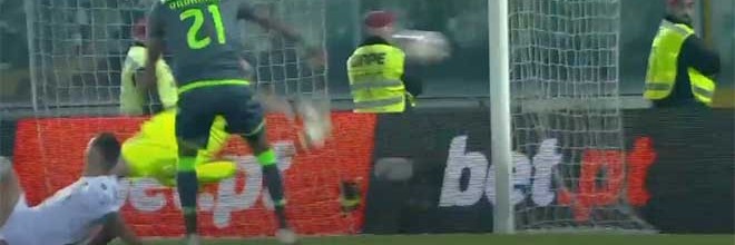 Douglas Jesus fecha a baliza em remate a curta distância – Vitória SC 1-0 Sporting CP
