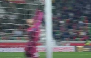Igor Rodrigues fecha a baliza em voo vistoso – CS Marítimo 0-1 Estoril