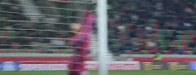 Igor Rodrigues fecha a baliza em voo vistoso – CS Marítimo 0-1 Estoril