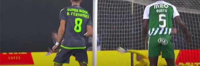 Léo Jardim intervém em remate sinuoso – Rio Ave FC 1-3 Sporting CP