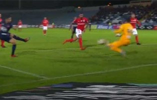 Marco Rocha evita golo a curta distância – CD Santa Clara 2-3 Os Belenenses