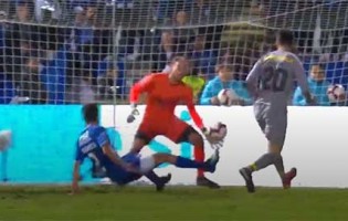 Mika Domingues faz um espetáculo de defesas no final – Os Belenenses 1-2 FC Porto