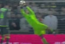 Renan Ribeiro dá espetáculo em várias defesas vistosas – Vitória SC 1-0 Sporting CP