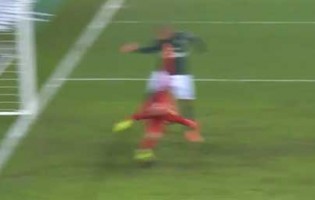 Anthony Lopes consegue dar espetáculo após abordagens dificultadas – Saint-Étienne 1-2 Lyon