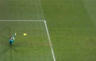 Baptiste Reynet e Ludovic Butelle defendem penaltis no Toulouse FC 0-0 Angers