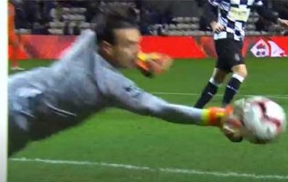 Ricardo Ferreira coloca a mão em bolas desviadas – Boavista FC 0-2 Portimonense SC