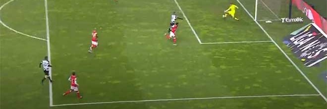 Tiago Sá defende com a perna para fechar a baliza – SC Braga 1-0 Boavista FC