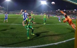 Cláudio Ramos impede mais golos em defesas espetaculares – CD Tondela 0-3 FC Porto