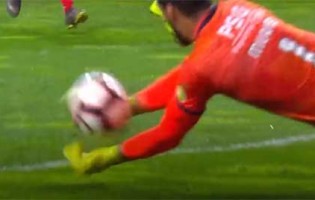 Muriel Becker fecha a baliza com destaque para duas defesas – SC Braga 0-2 Os Belenenses