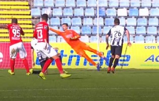 Ricardo Ferreira protagoniza defesa espetacular – CD Santa Clara 2-1 Portimonense SC