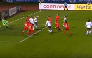 Katarzyna Kiedrzynek aparece para evitar números maiores – Polónia 0-3 Noruega