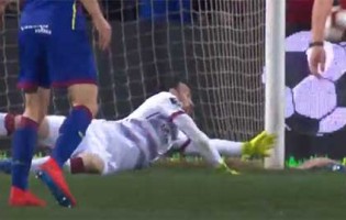 António Filipe desvia remates sinuosos antes de se lesionar – GD Chaves 1-3 Sporting CP