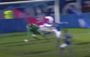 Caio Secco protagonista em defesa complicada – CD Feirense 1-2 FC Porto
