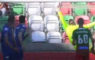 Charles Marcelo garante pontos ao voar em defesa vistosa – CS Marítimo 3-2 Moreirense FC