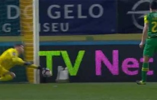 Cláudio Ramos impede golo em defesa complicada – CD Tondela 1-1 CD Feirense
