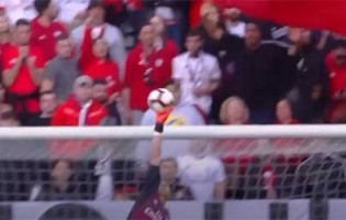 Odisseas Vlachodimos destaca-se em duas defesas vistosas – Moreirense FC 0-4 SL Benfica
