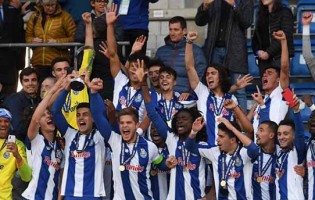Diogo Costa, Carlos Peixoto, Francisco Meixedo e João Gonçalo vencem Youth League com o FC Porto