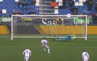 Andrea Consigli defende penalti enquanto Luigi Sepe multiplica-se – Sassuolo 0-0 Parma