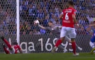 Iker Casillas garante vitória em defesa espetacular no último grito – FC Porto 1-0 CD Santa Clara