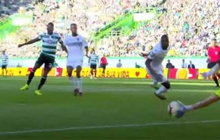 João Miguel Silva faz defesa de qualidade além de outras intervenções – Sporting CP 2-0 Vitória SC
