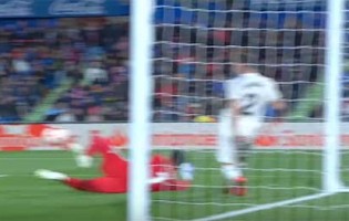Keylor Navas fecha a baliza em dupla-defesa espetacular – Getafe CF 0-0 Real Madrid CF