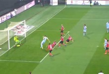 Marc-Aurèle Caillard faz dupla-defesa espetacular – EA Guingamp 1-1 AS Monaco