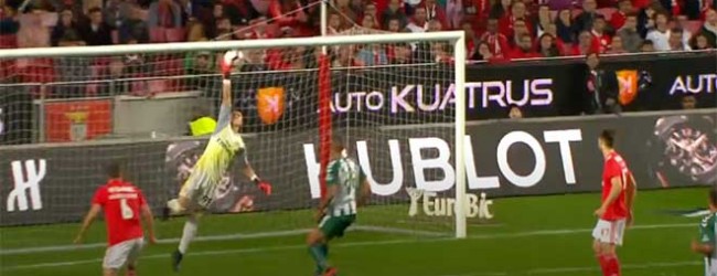 Odisseas Vlachodimos voa para negar golo em defesa vistosa – SL Benfica 4-2 Vitória FC