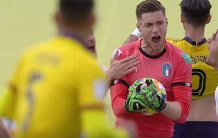 Alessandro Plizzari defende penalti e dá espetáculo em outras defesas – Equador 0-1 Itália (Mundial sub-20)