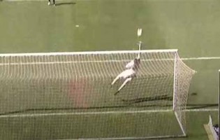 Assis Giovanaz estreia-se e destaca-se em duas defesas vistosas – CS Marítimo 0-1 Boavista FC