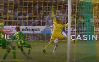 Cláudio Ramos assegura permanência ao impedir dois golos – CD Tondela 5-2 GD Chaves
