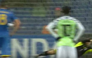Andriy Lunin defende grande penalidade – Ucrânia 1-1 Nigéria (Mundial sub-20)