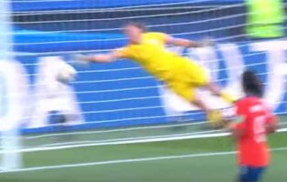 Christiane Endler protagoniza defesa espetacular – Estados Unidos 3-0 Chile