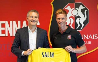 Romain Salin assina pelo Rennes após rescindir com o Sporting CP