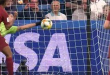 Vanina Correa defende penalti e faz outra defesa espetacular – Inglaterra 1-0 Argentina