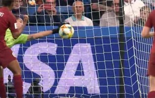 Vanina Correa defende penalti e faz outra defesa espetacular – Inglaterra 1-0 Argentina