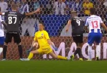 Agustín Marchesín antecipa-se e faz duas defesas de último grito – FC Porto 4-0 Vitória FC
