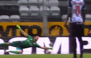 Rafael Bracali defende e agarra remate de forma espetacular – Boavista FC 1-1 FC Paços de Ferreira