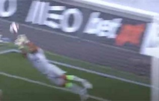 Renan Ribeiro voa para estirada a tirar golo de efeito – CS Marítimo 1-1 Sporting CP